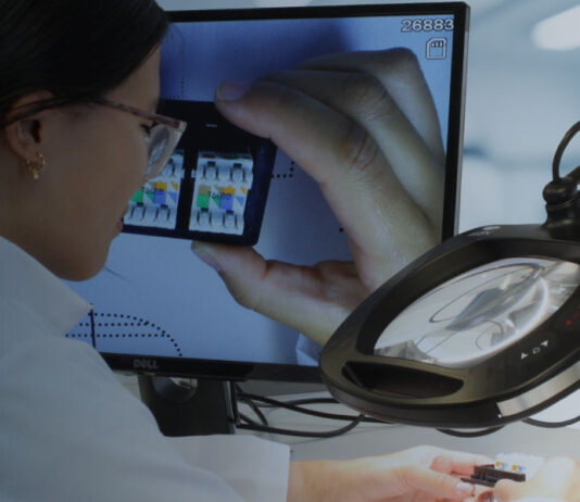 Why Does LED Color Temperature Matter for Magnifying Lamps?